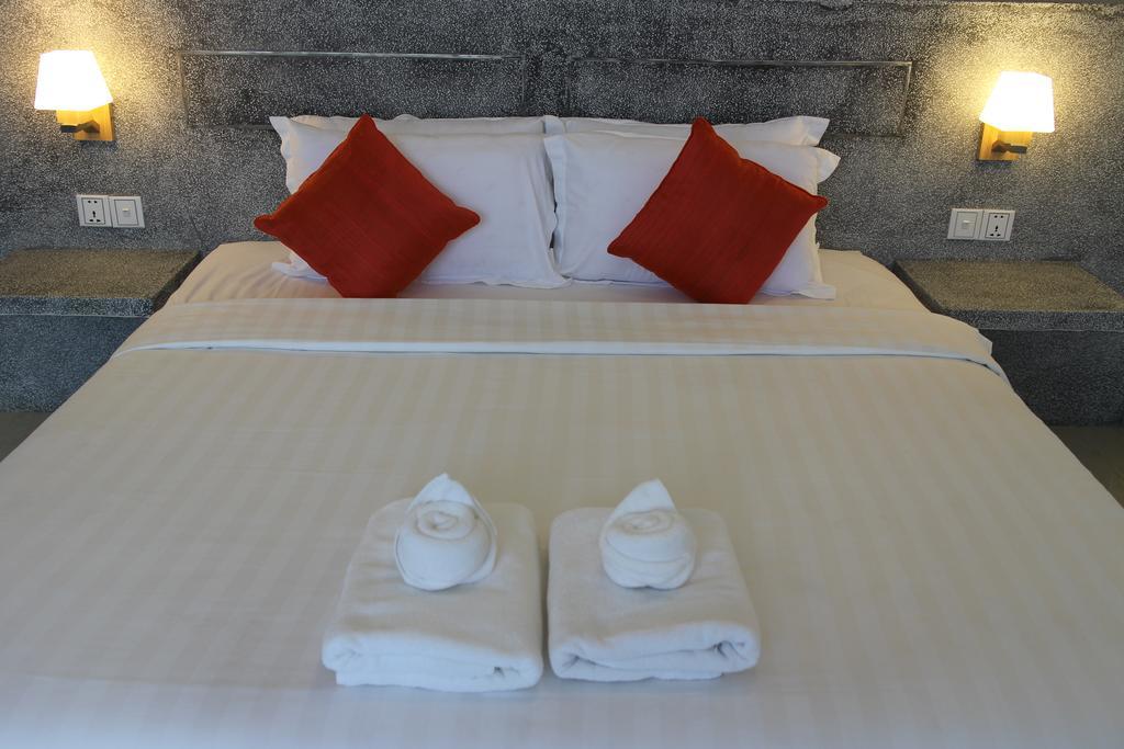 K9 Riverside Hotel 金边 外观 照片
