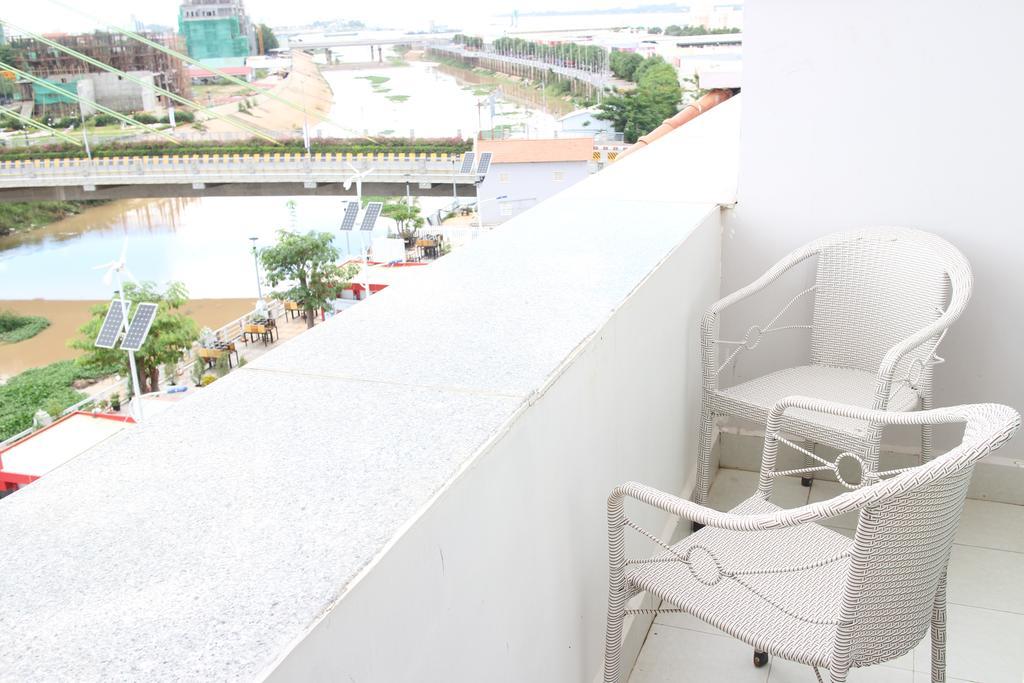 K9 Riverside Hotel 金边 外观 照片