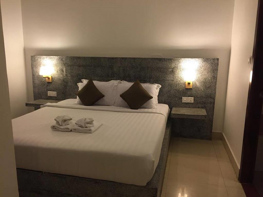 K9 Riverside Hotel 金边 外观 照片